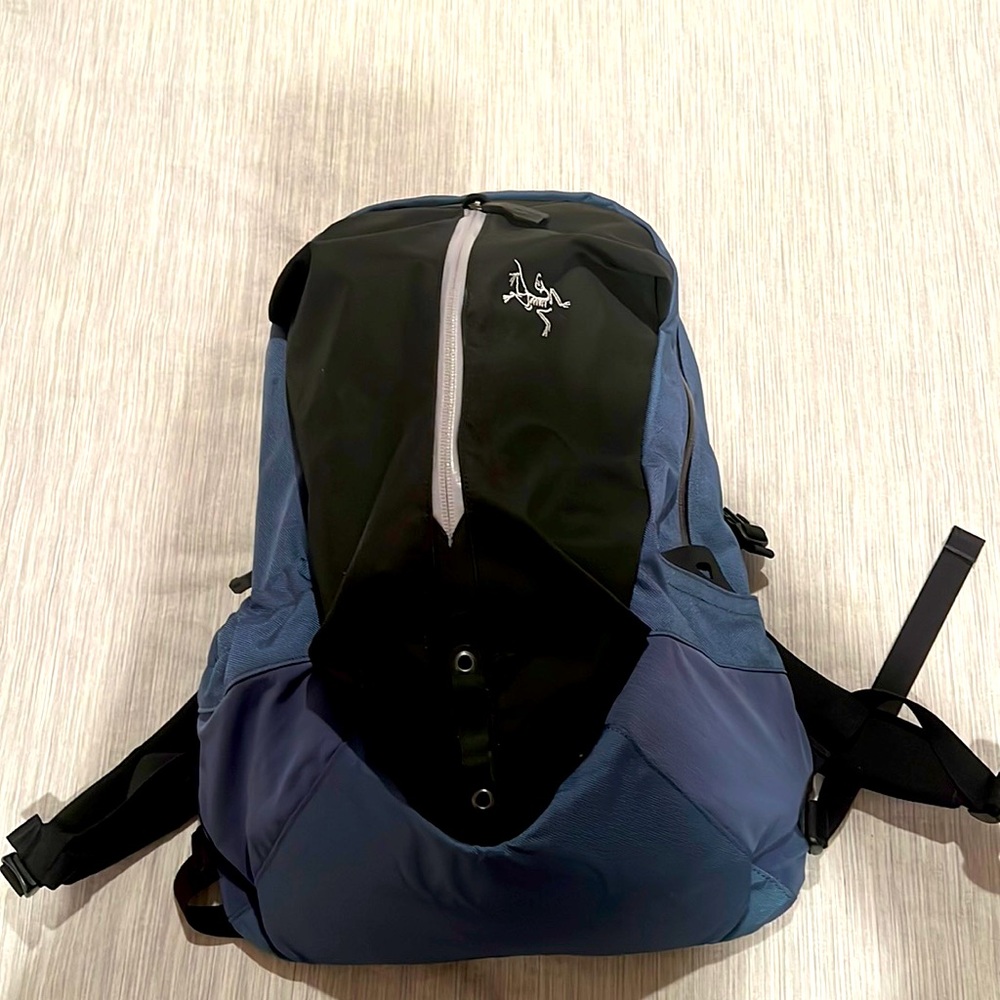 Arcteryx ARRO 16 BACKPACK